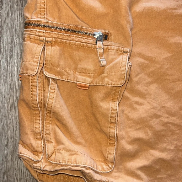 Rust Color Columbia Cargo Shorts With Multiple Zip | Velcro Pockets Sz 42 - Picture 3 of 10